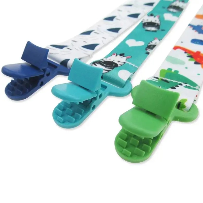 3 قطع مشبك لهاية الأطفال بنمط  - مراجعة Baby Pacifier Clip وسعره